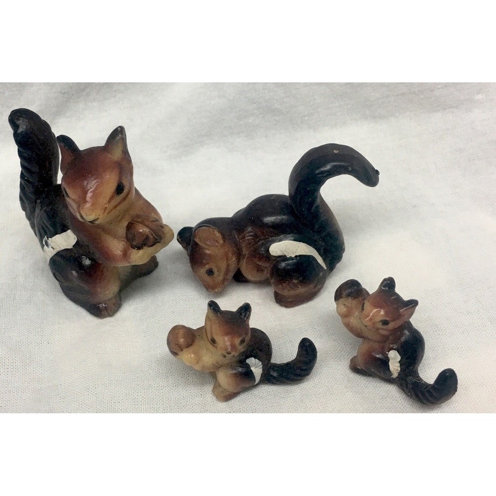 Vintage 4 Miniature Family of Chipmunks Squirrels Figurines